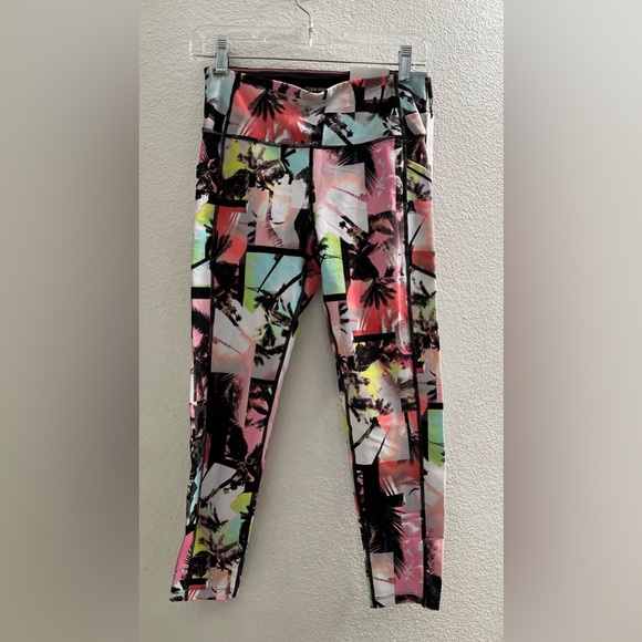 CALVIN KLEIN WICK EXERCISE PANTS WITH PALM TREES - Picture 4 of 4